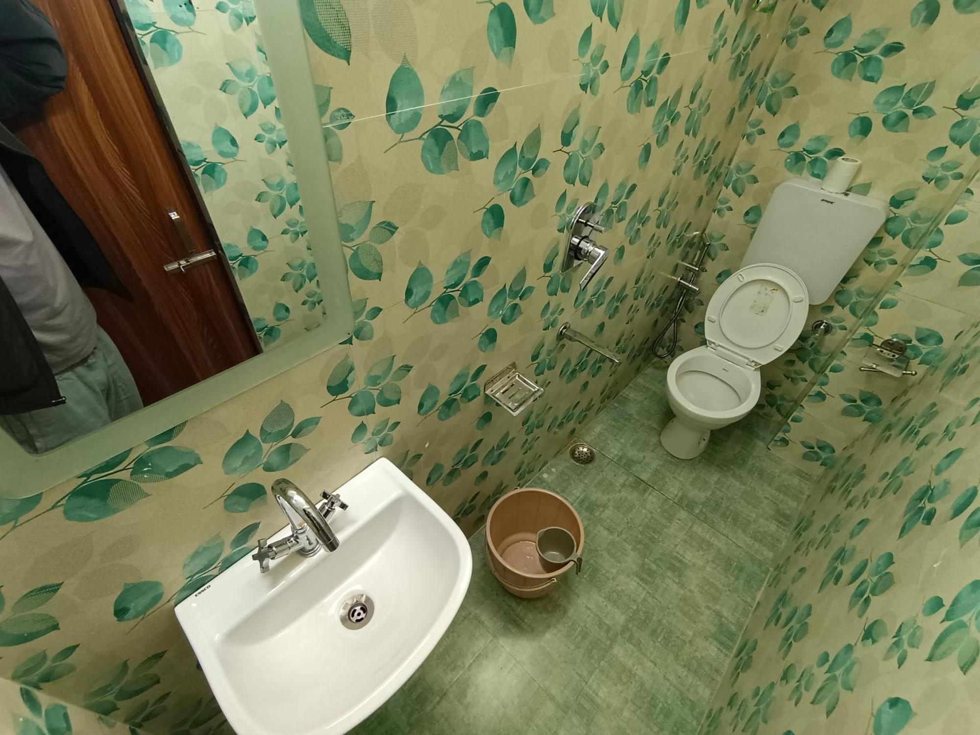 Shillong Perk Guest House Bagian luar foto