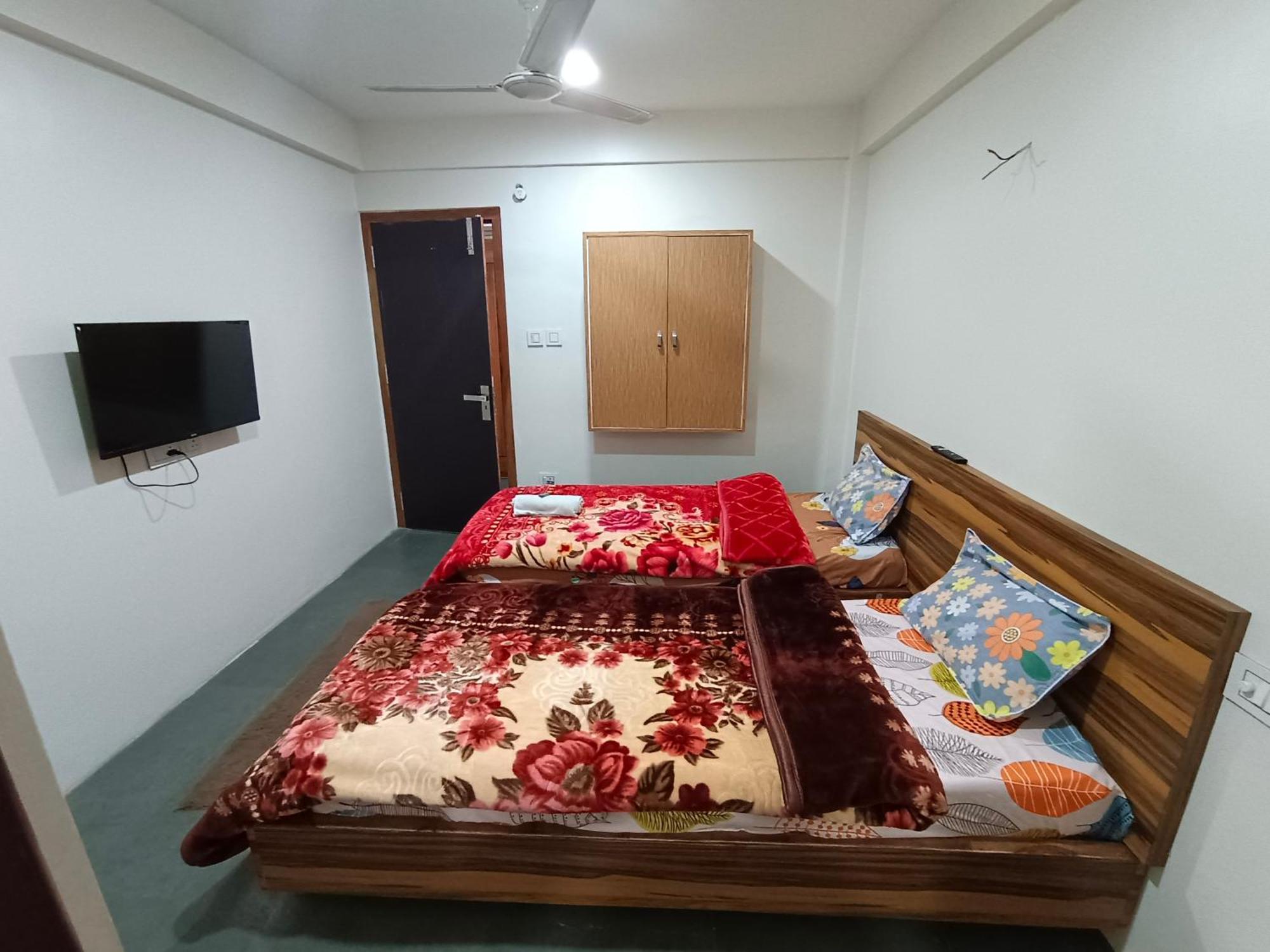 Shillong Perk Guest House Bagian luar foto
