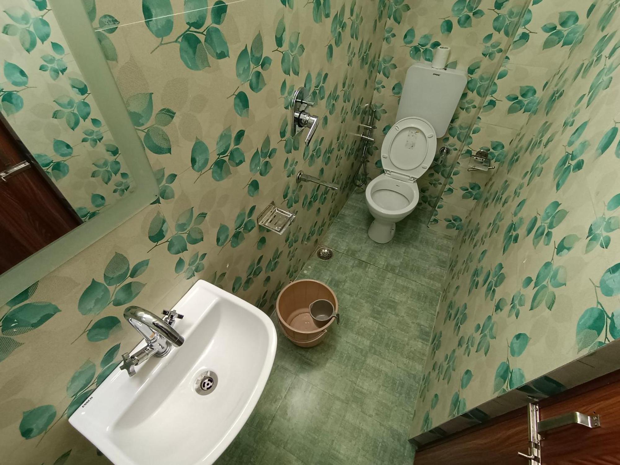 Shillong Perk Guest House Bagian luar foto