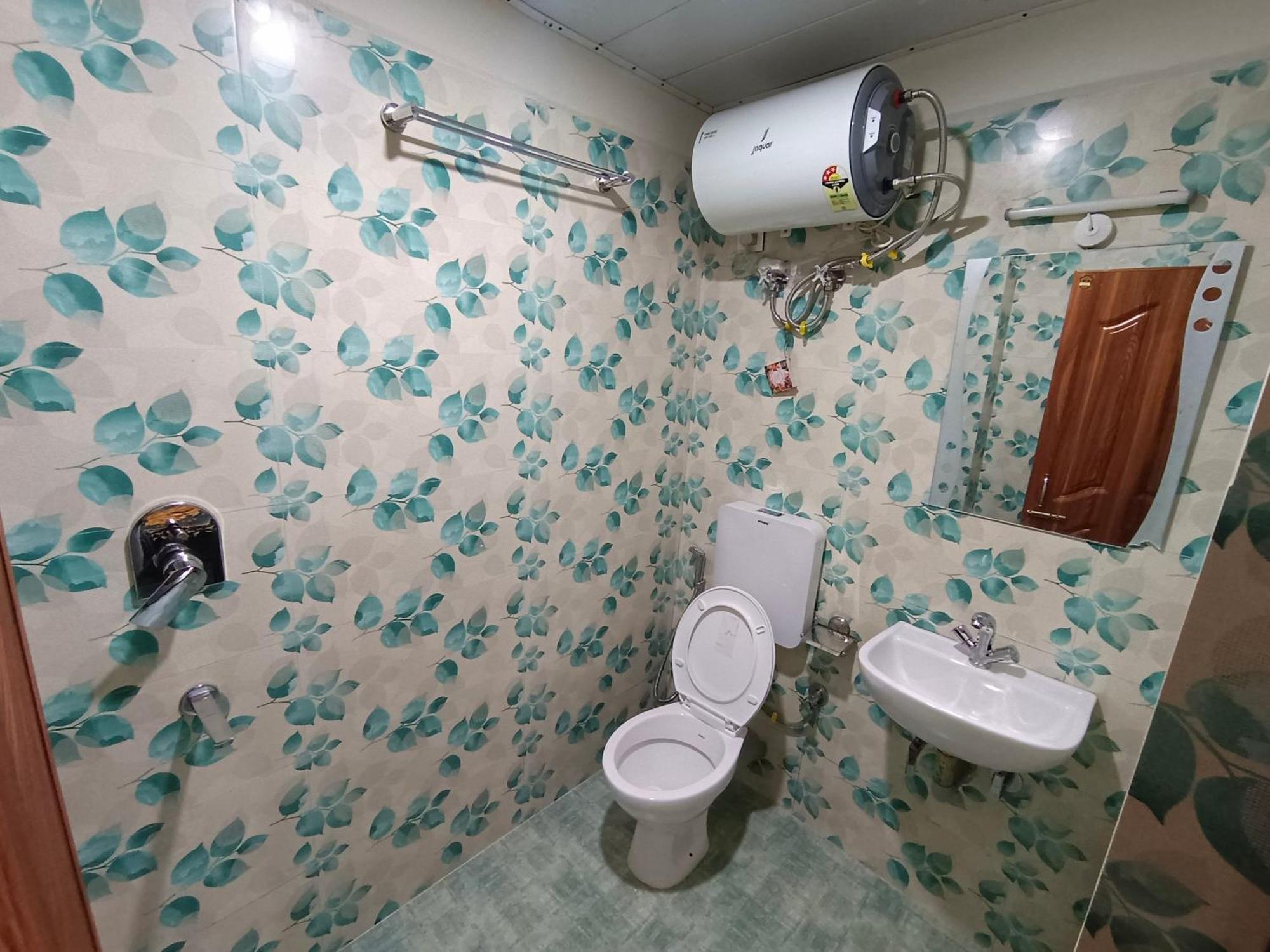 Shillong Perk Guest House Bagian luar foto